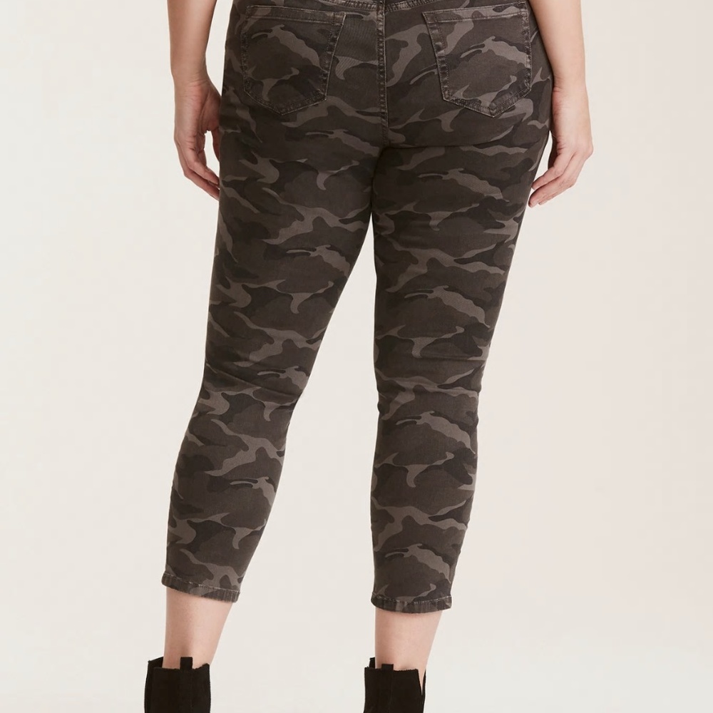 Torrid Camo Military Pants Stretchy Jeans Skinny - Picture 2 of 3